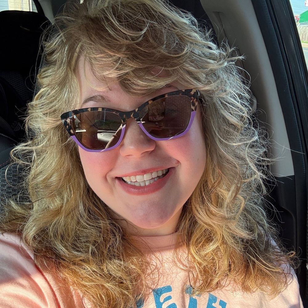 Meet your Posher, Taylor